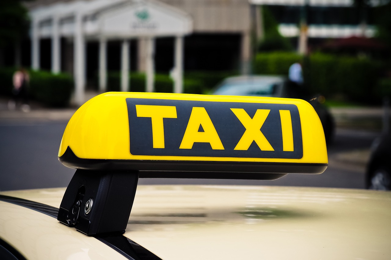 Klik i gotowe-prosty sposób na zamówienie przyjazdu taxi